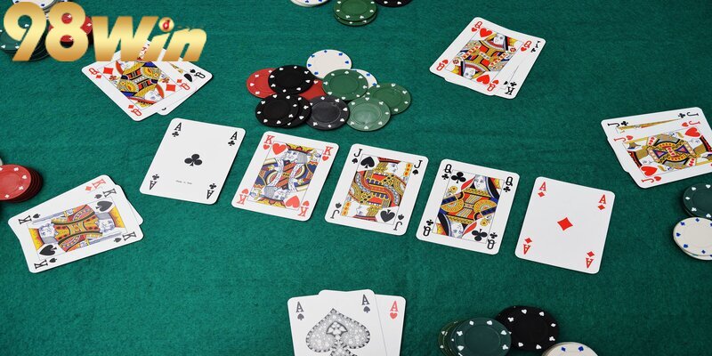 Luu-y-can-thiet-khi-choi-poker-98win